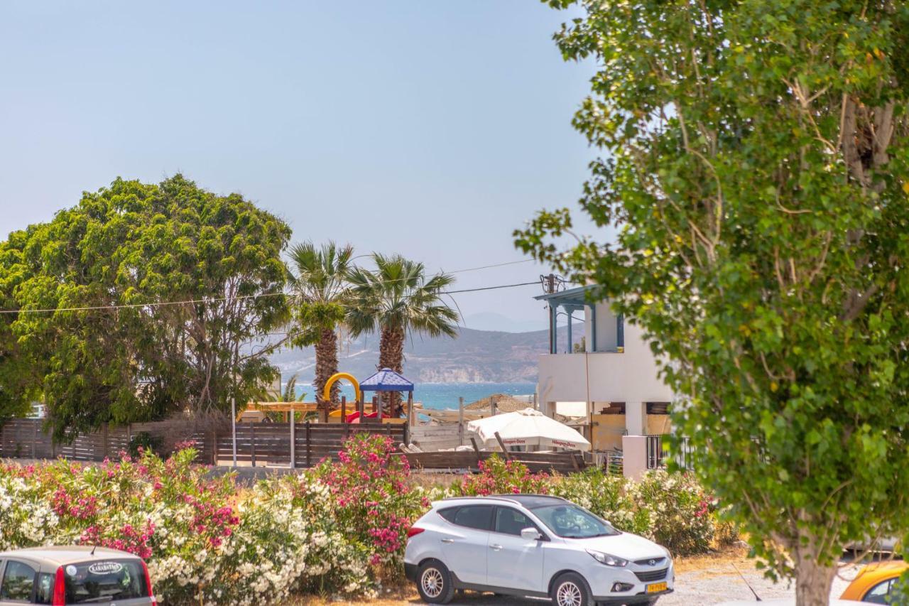 Apanemi Beachhouse Naxos City ภายนอก รูปภาพ